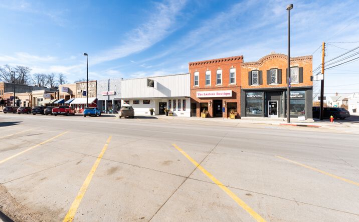 Pictures of Retail property located at 205 Main St, Louisville, NE 68037 for sales - image #1