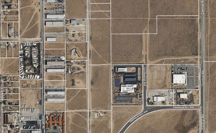 Pictures of Land property located at Pioneer Rd, Apple Valley, CA 92307 for sales - image #1