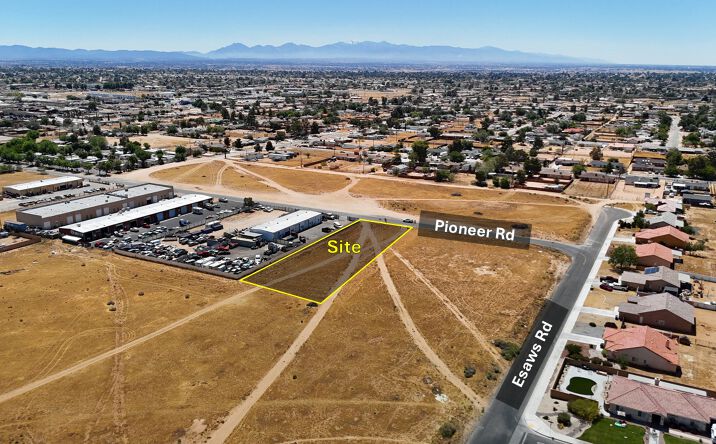 Pictures of Land property located at Pioneer Rd, Apple Valley, CA 92307 for sales - image #1