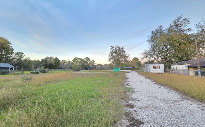 Pictures of Land property located at 24801 Hwy 6, Alvin, TX 77511 for sales - image #1