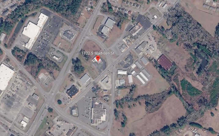 Pictures of Industrial, Retail property located at 1702 S Madison St, Whiteville, NC 28472 for sales - image #1