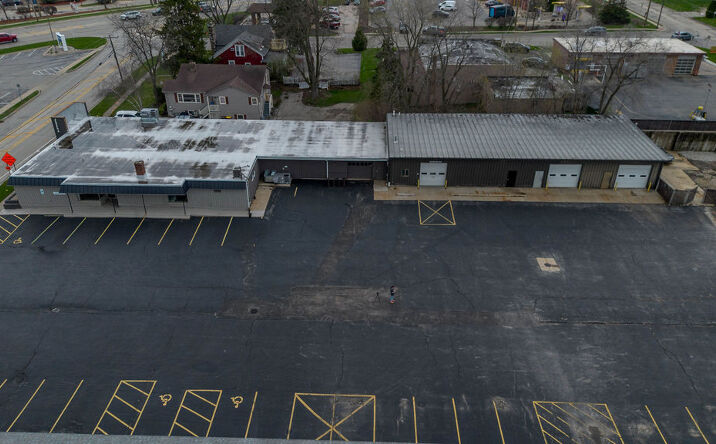 Pictures of Industrial, Office property located at 670 E Calhoun St, Woodstock, IL 60098 for sales - image #1