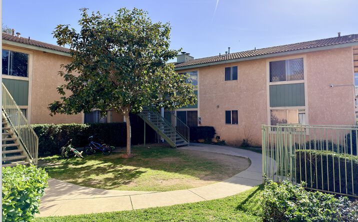 Pictures of Multifamily property located at 1208 E Ventura St, Santa Paula, CA 93060 for sales - image #1