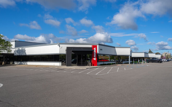 Pictures of Industrial property located at 1870-1932 Technology Drive, Troy, MI 48083 for sales - image #1