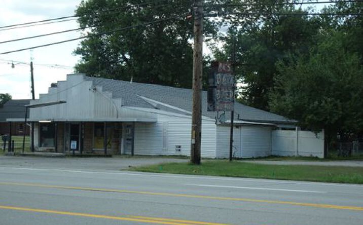 Pictures of Mixed Use, Office, Retail property located at 14216 Dixie Hwy, Louisville, KY 40272 for sales - image #1