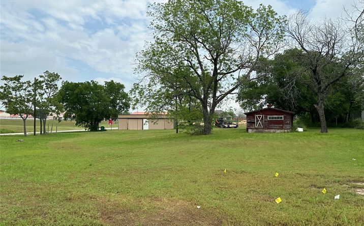 Pictures of Land property located at 305 Eighth Street, Hico, TX 76457 for sales - image #1