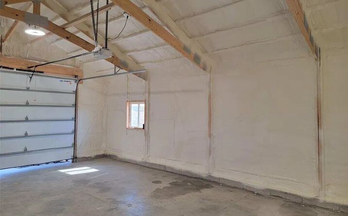 Pictures of Industrial, Retail property located at 107 Davidson Blvd, Anamosa, IA 52205 for sales - image #1