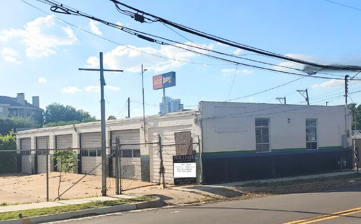 Pictures of Retail property located at 1012 Florence St, Fort Worth, TX 76102 for sales - image #1