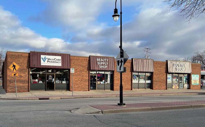 Pictures of Retail, Office property located at 501 S Grand Ave, Waukesha, WI 53186 for sales - image #1
