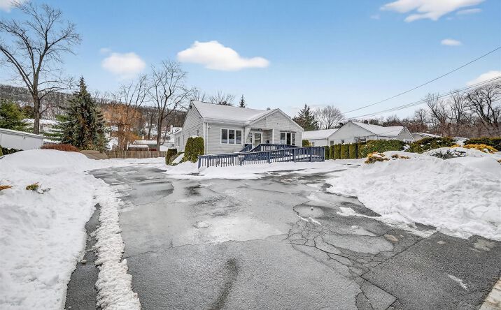 Pictures of Office, Retail property located at 75 Ramapo Road, Haverstraw, NY 10923 for sales - image #1
