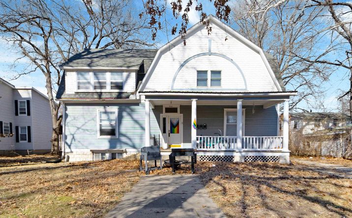 Pictures of Multifamily property located at 508 Bluemont Avenue, Manhattan, KS 66502 for sales - image #1