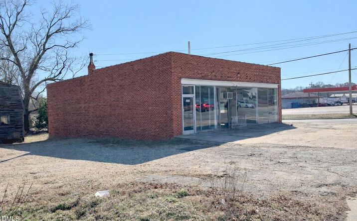 Pictures of Retail property located at 1209 S Main Street, Lillington, NC 27546 for sales - image #1