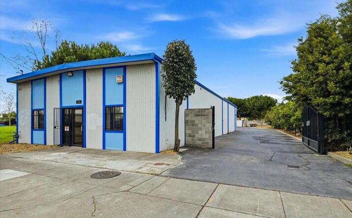 Pictures of Special Purpose property located at 593 Industrial Parkway West Parkway, Hayward, CA 94544 for sales - image #1