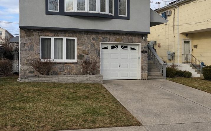 Pictures of Multifamily property located at 288 Martin Avenue, Staten Island, NY 10314 for sales - image #1