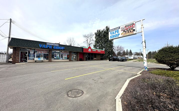 Pictures of Retail, Office property located at 31799 Middlebelt Road, Farmington Hills, MI 48334 for sales - image #1