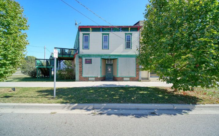 Pictures of Business for Sale, Retail property located at 809 Greenwood Avenue, Jackson, MI 49203 for sales - image #1