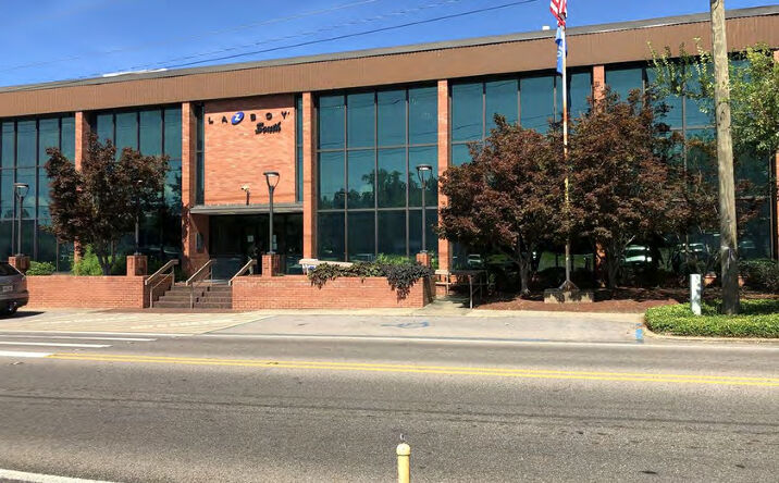 Pictures of Industrial property located at 133 Scanlan St, Newton, MS 39345 for sales - image #1