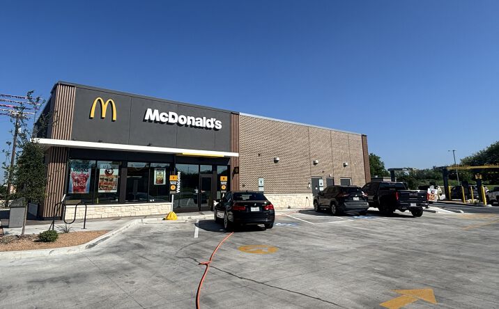 Pictures of Retail property located at 11395 Shaenfield Rd, San Antonio, TX 78254 for sales - image #1