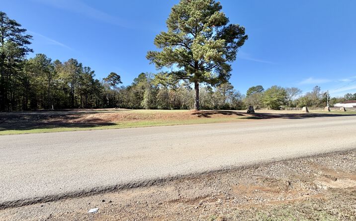 Pictures of Land property located at 201 Southport Rd, Kilgore, TX 75662 for sales - image #1