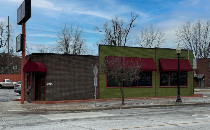 Pictures of Retail property located at 545 W Nine Mile Rd, Ferndale, MI 48220 for sales - image #1