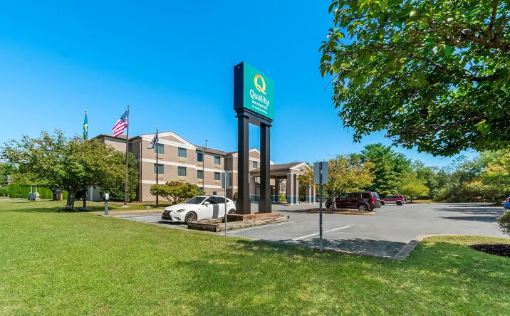 Pictures of Hospitality property located at 70 Maddex Square Dr, Shepherdstown, WV 25443 for sales - image #1