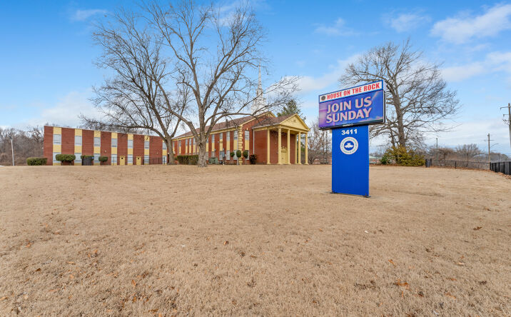 Pictures of Special Purpose property located at 3411 Covington Pike, Memphis, TN 38128 for sales - image #1