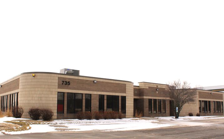Pictures of Industrial property located at 735 Tollgate Rd, Elgin, IL 60123 for sales - image #1