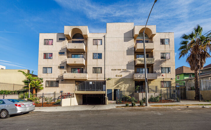 Pictures of Multifamily property located at 840 S Grand View St, Los Angeles, CA 90057 for sales - image #1