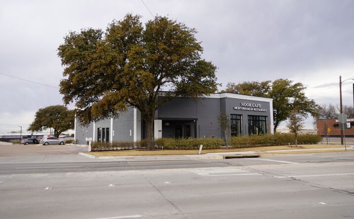 Pictures of Retail property located at 15375 Addison Rd, Addison, TX 75001 for sales - image #1