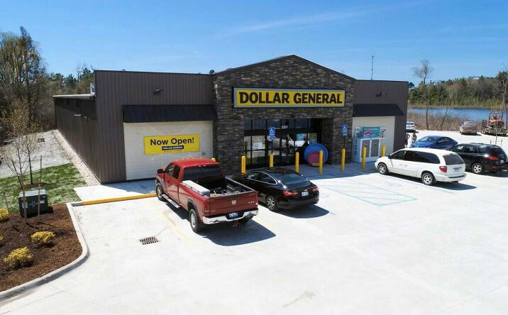 Pictures of Retail property located at 2257 Sunnyside Dr, Cadillac, MI 49601 for sales - image #1