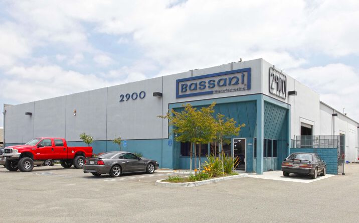 Pictures of Industrial property located at 2900 & 2910 E La Jolla St, Anaheim, CA 92806 for sales - image #1