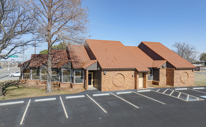 Pictures of Office property located at 3415 N Loy Lake Rd, Sherman, TX 75090 for sales - image #1