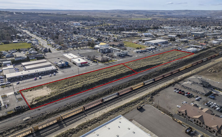 Pictures of Land property located at W Clearwater Ave, Kennewick, WA 99336 for sales - image #1