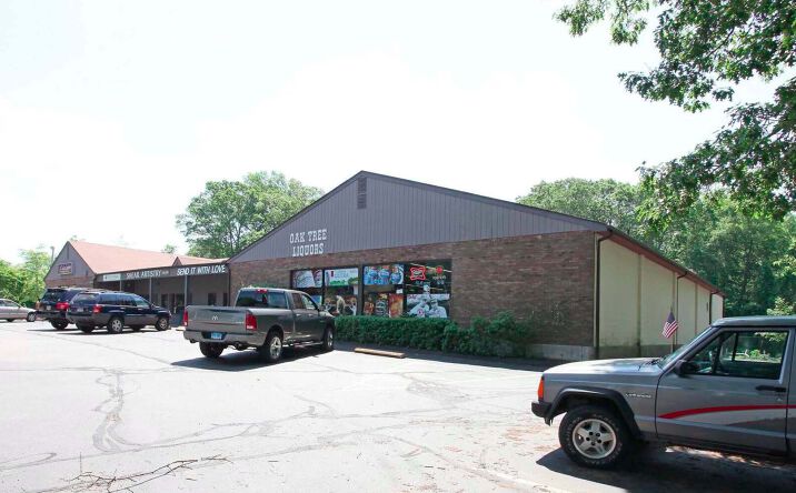 Pictures of Retail property located at 1303-1313 Gold Star Hwy, Groton, CT 06340 for sales - image #1