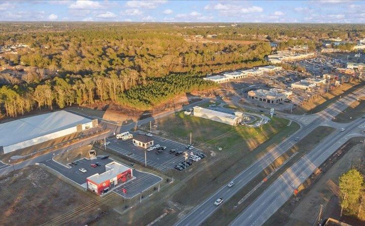 Pictures of Retail property located at 205 Apple Ave, Dothan, AL 36303 for sales - image #1
