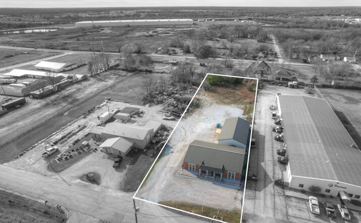 Pictures of Industrial, Mixed Use, Office property located at 2307 Missouri Ave, Carthage, MO 64836 for sales - image #1