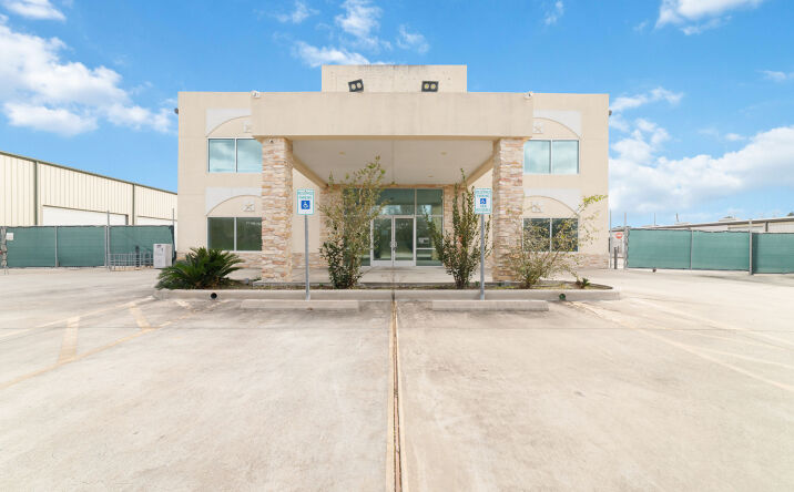 Pictures of Industrial property located at 6631 North Sam Houston Pkwy W, Houston, TX 77064 for sales - image #1
