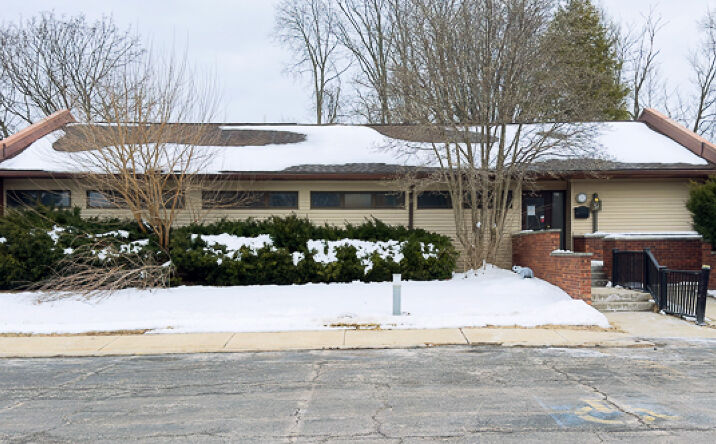 Pictures of Office property located at 1515 W Walnut Street 9, Jacksonville, IL 62650 for sales - image #1