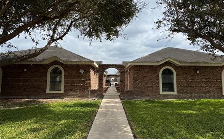 Pictures of Multifamily property located at 2020 N Aruba Drive, Edinburg, TX 78541 for sales - image #1
