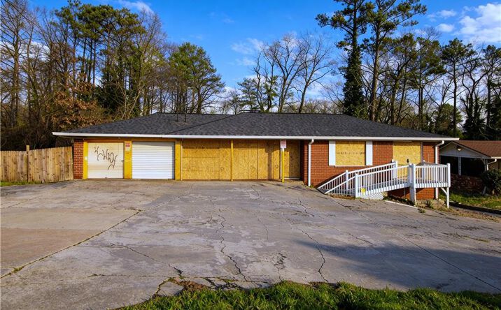 Pictures of Mixed Use property located at 5195 Austell Road, Austell, GA 30106 for sales - image #1