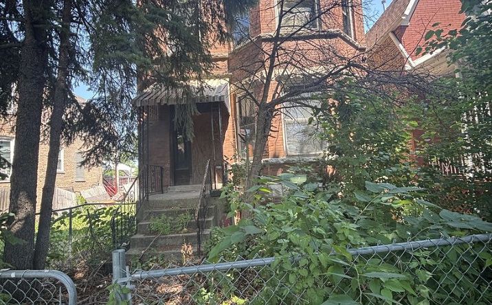 Pictures of Multifamily property located at 5951 S Elizabeth Street, Chicago, IL 60636 for sales - image #1