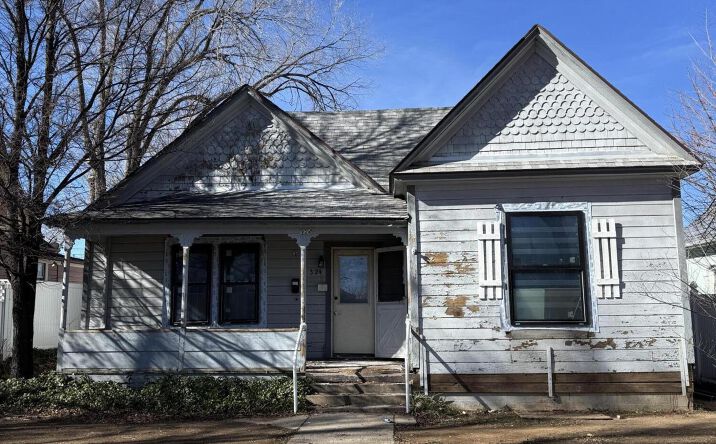 Pictures of Multifamily property located at 324 N Mount Vernon Avenue, Prescott, AZ 86301 for sales - image #1