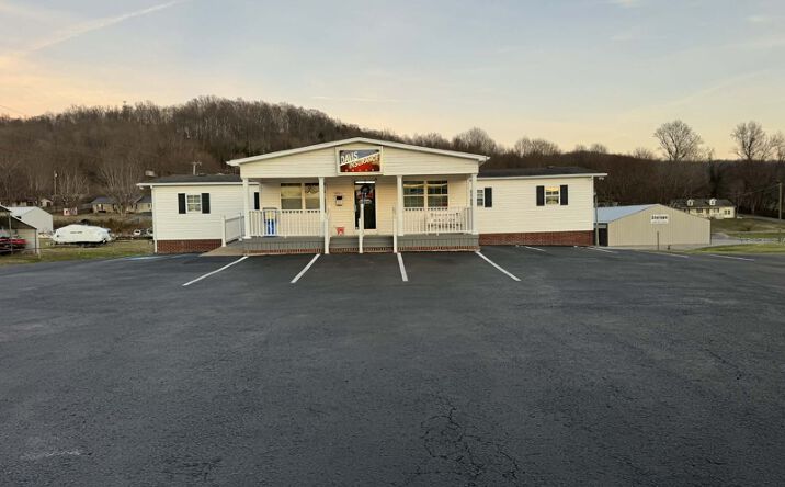 Pictures of Office property located at 2366 Business 127 N, Albany, KY 42602 for sales - image #1