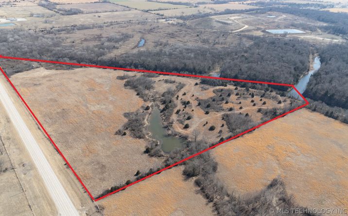 Pictures of Land property located at Hwy 62, Morris, OK 74445 for sales - image #1