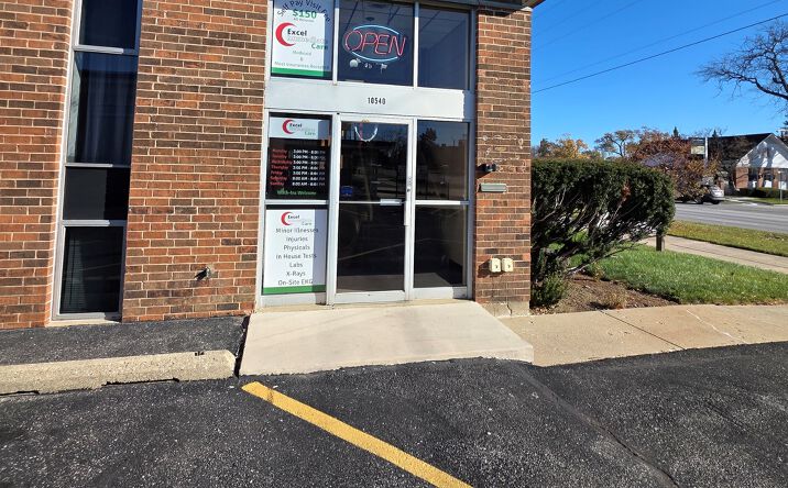 Pictures of Office property located at 10540 W Cermak Road, Westchester, IL 60154 for sales - image #1