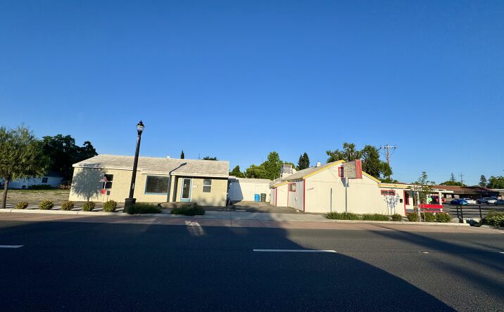 Pictures of Mixed Use, Note/Loan, Office, Retail property located at 10231 Live Oak Blvd, Live Oak, CA 95953 for sales - image #1