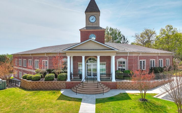 Pictures of Office property located at 500 Plantation Park Dr, Loganville, GA 30052 for sales - image #1