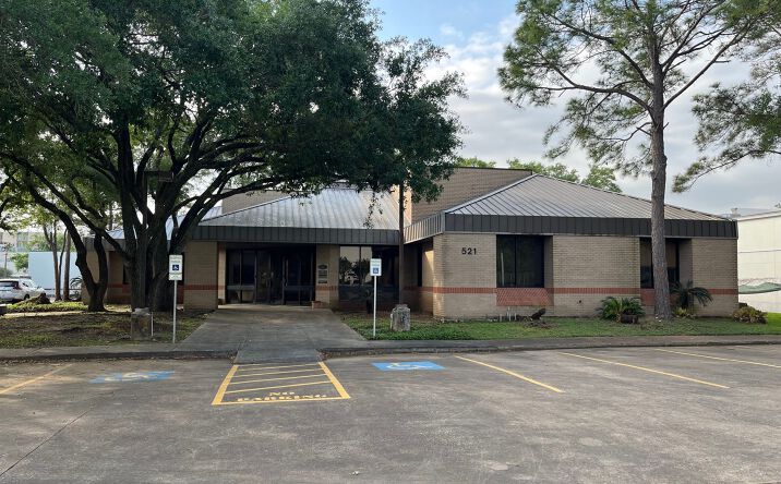 Pictures of Office property located at 521 Orchard St, Webster, TX 77598 for sales - image #1