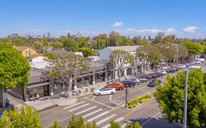 Pictures of Retail, Mixed Use property located at 124 1/2 - 148 N Larchmont Blvd, Los Angeles, CA 90004 for sales - image #1