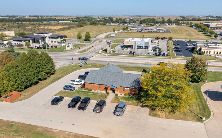 Pictures of Business for Sale, Office property located at 2 Insight Drive, Platteville, WI 53818 for sales - image #1